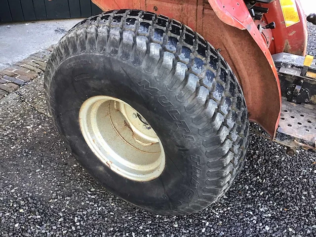Case ih 255 smalspoor- en compacttractor - afbeelding 21 van  22