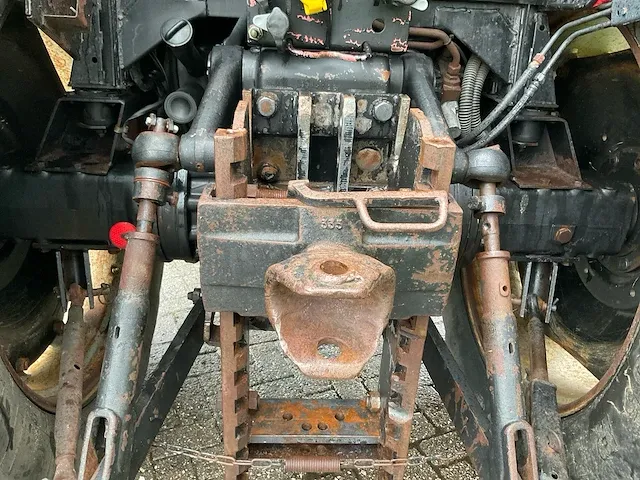 Case ih 844 xl vierwielaangedreven landbouwtractor - afbeelding 17 van  31