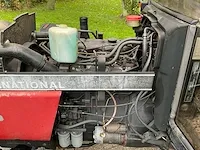 Case ih 844 xl vierwielaangedreven landbouwtractor - afbeelding 29 van  31