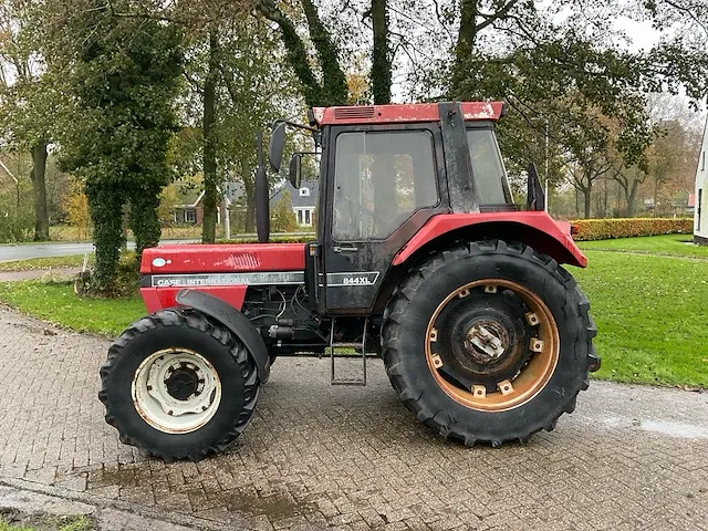 Case ih 844 xl vierwielaangedreven landbouwtractor - afbeelding 2 van  31