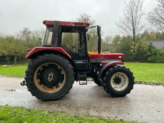 Case ih 844 xl vierwielaangedreven landbouwtractor - afbeelding 6 van  31