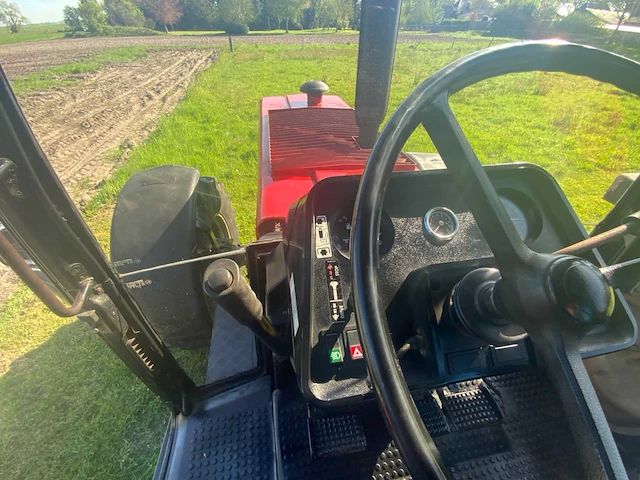 Case ih international - 1455 xl - 4-wheel drive tractor - 1988 - afbeelding 7 van  58