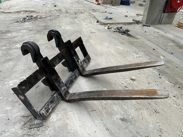 Case in - farmlift 742 - verreiker - 2018 - afbeelding 13 van  25
