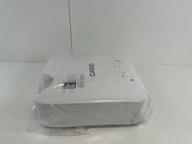 Casio (xj-f211wn-ej) 3500 lumen wxga laser dlp projector (new) - afbeelding 11 van  12