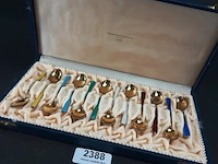 Cassette met 925/sterling gemerkte lepeltjes (noors) - afbeelding 1 van  5