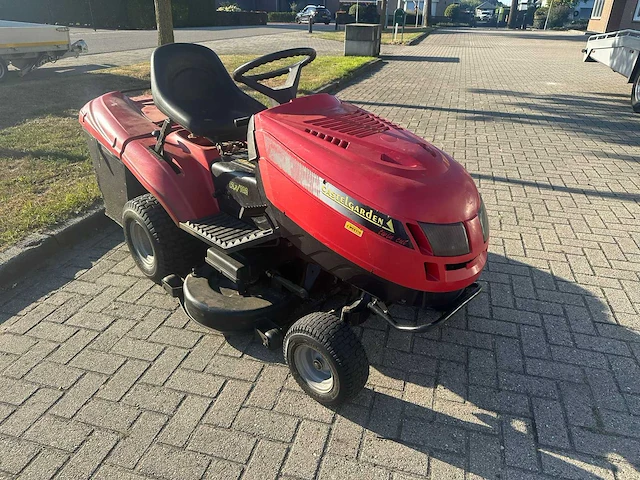 Castelgarden - twin cut - zitmaaier - afbeelding 1 van  6