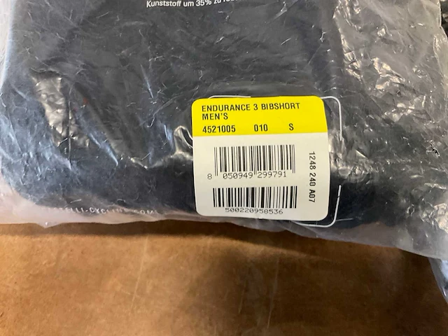 Castelli endurance 3 wielrenbroek maat s - afbeelding 2 van  2