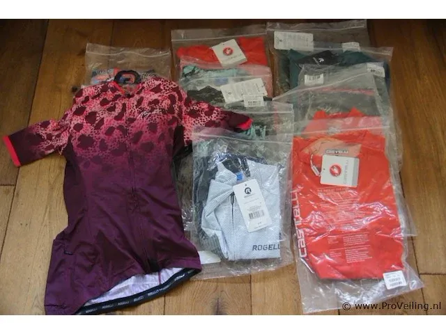 Castelli & rogelli shirts - 15 stuks - afbeelding 1 van  2