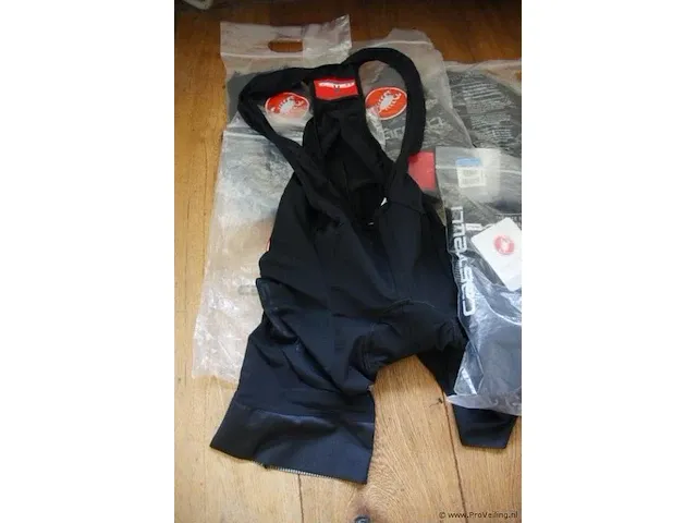 Castelli/pearl izumi fietsbroeken - 12 stuks - afbeelding 2 van  2