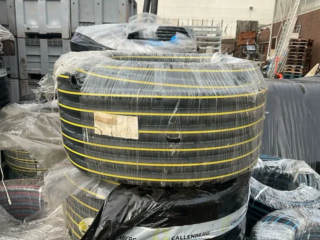 Castor iso 7751 ohm/t yellow/red/green rubberen waterslang (35x) - afbeelding 3 van  5