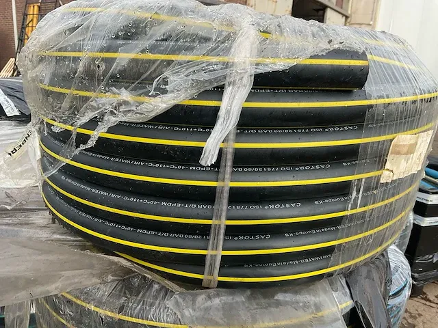 Castor iso 7751 ohm/t yellow/red/green rubberen waterslang (35x) - afbeelding 5 van  5