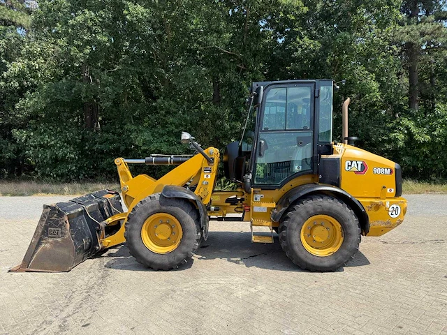 Cat - 908m - shovel - afbeelding 1 van  9