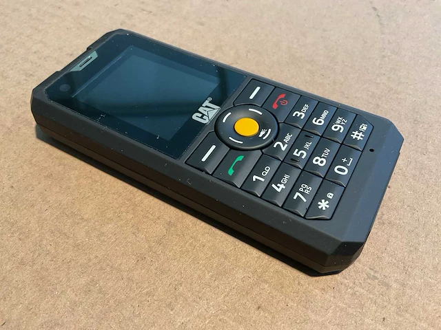 Cat b30 mobiele telefoon (2x) - afbeelding 1 van  6