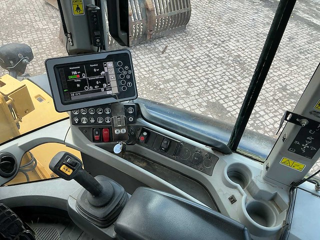 Cat / caterpillar 938m wiellader / shovel - afbeelding 16 van  37