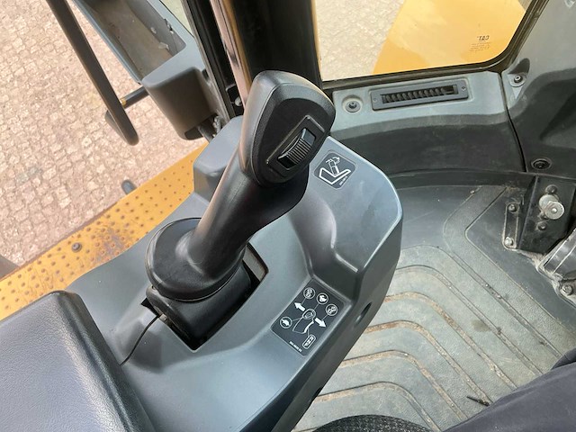 Cat / caterpillar 972m xe wiellader / shovel - afbeelding 37 van  53