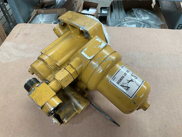Cat hydraulische pomp - afbeelding 1 van  5