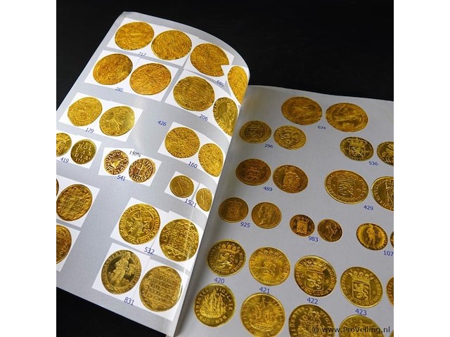 Catalogus munten - postzegelveiling - afbeelding 2 van  5