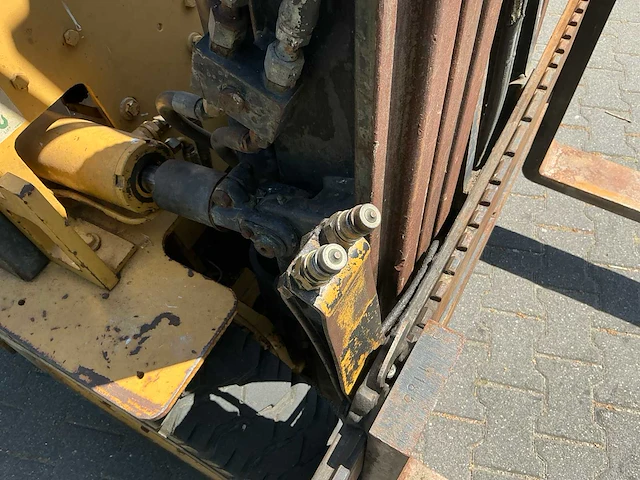 Catapillar vorkheftruck diesel triple mast - afbeelding 5 van  14