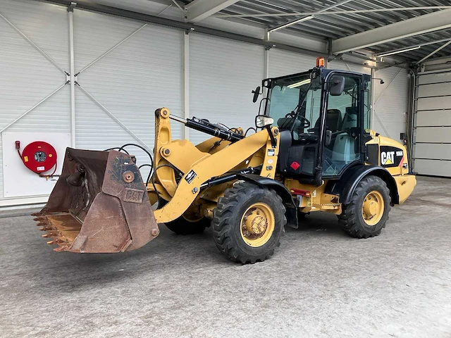 Caterpillar - 2011 - 906h - shovel - afbeelding 33 van  37