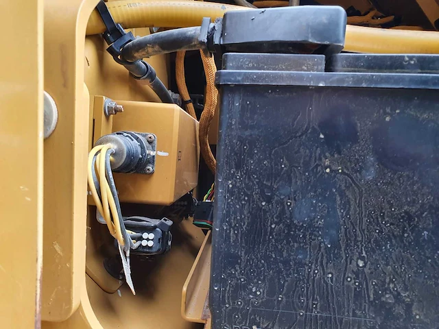 Caterpillar - 2016 - d6n - bulldozer met pat blad - afbeelding 5 van  25