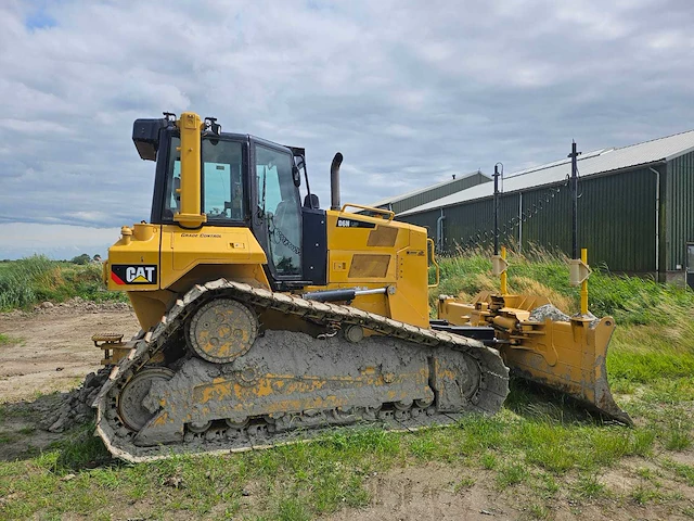 Caterpillar - 2016 - d6n - bulldozer met pat blad - afbeelding 21 van  25