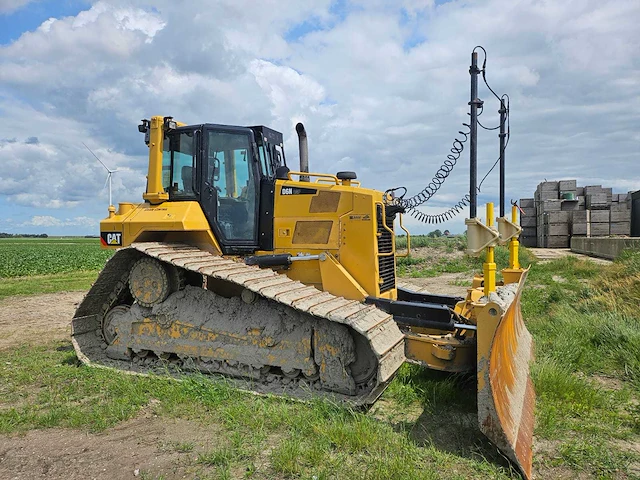 Caterpillar - 2016 - d6n - bulldozer met pat blad - afbeelding 22 van  25