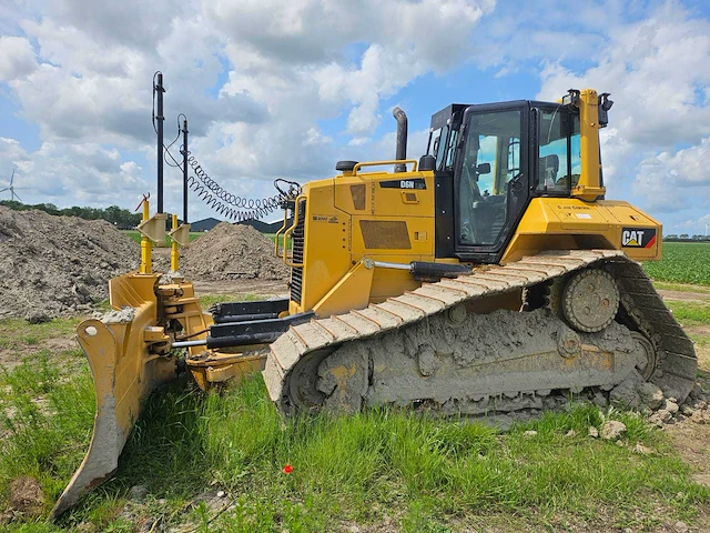 Caterpillar - 2016 - d6n - bulldozer met pat blad - afbeelding 24 van  25