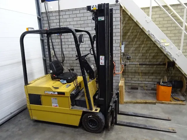 Caterpillar - ep18t - vorkheftruck - afbeelding 1 van  12