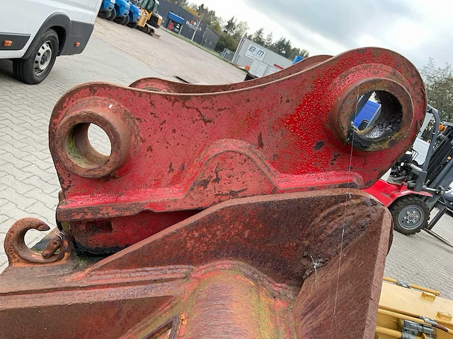 Caterpillar 3-delige rupsgraafmachine giek met graafbak - afbeelding 13 van  21