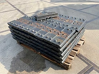 Caterpillar 308 rups pads (70x) - afbeelding 3 van  7