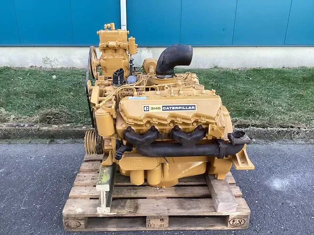 Caterpillar 3145 v8 dieselmotor - afbeelding 1 van  13