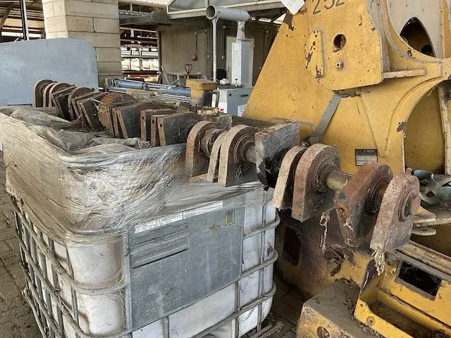 Caterpillar 928g partij diverse onderdelen - afbeelding 6 van  7