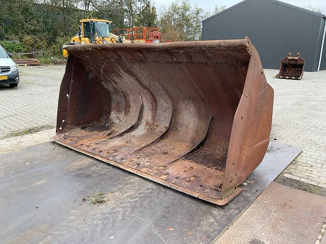 Caterpillar 980 volumebak - afbeelding 1 van  15