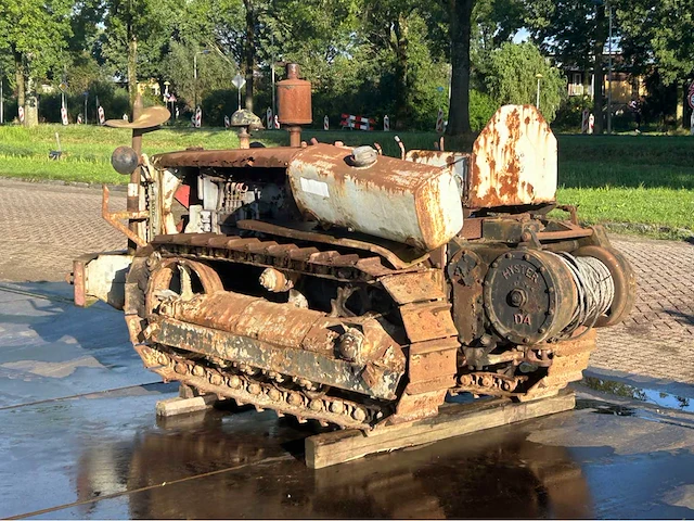 Caterpillar d4 bulldozer - afbeelding 7 van  13