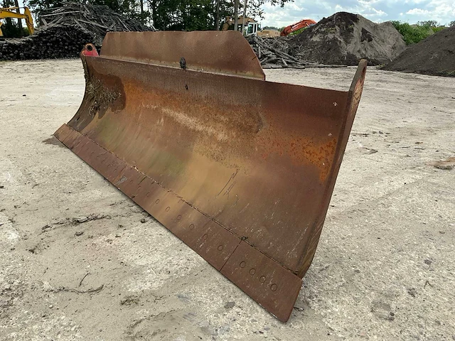 Caterpillar d6 dozerblad - afbeelding 1 van  6