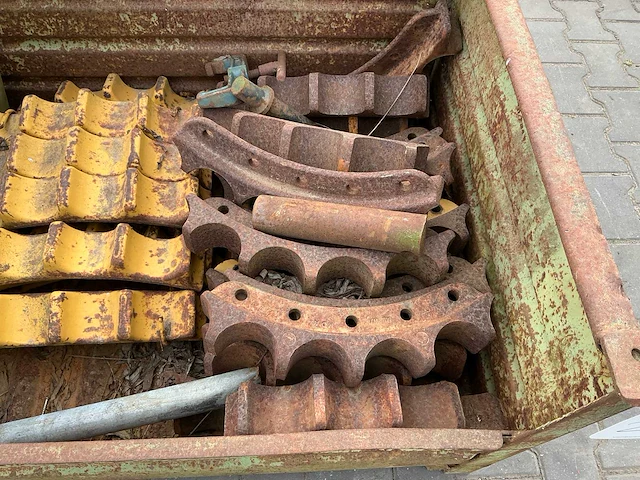 Caterpillar d6 rupsonderdelen - afbeelding 6 van  8
