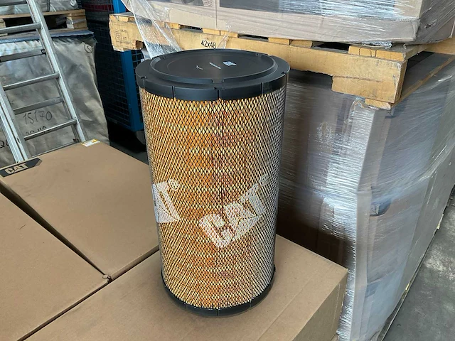 Caterpillar luchtfilters (124x) - afbeelding 7 van  15