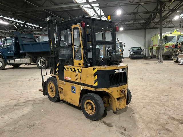 Caterpillar v400 vorkheftruck - afbeelding 3 van  7
