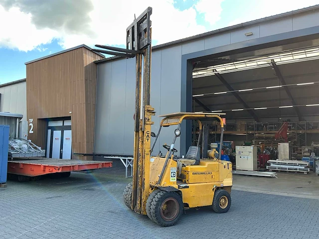 Caterpillar v60b vorkheftruck - afbeelding 1 van  25