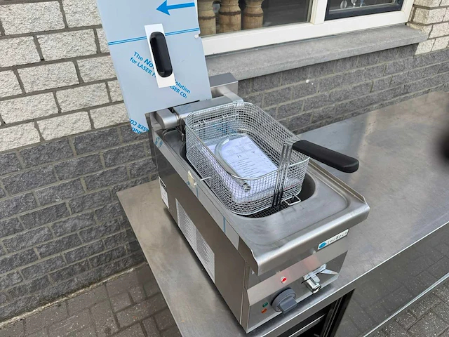 Catertech - 10l - friteuse - afbeelding 1 van  5