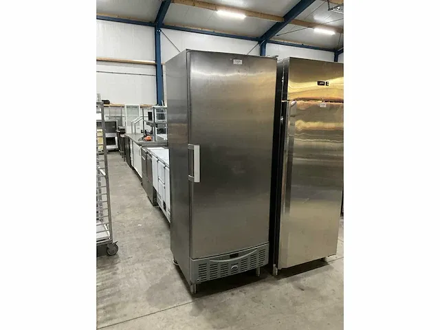 Catertech gs711 es rvs vrieskast - afbeelding 2 van  5