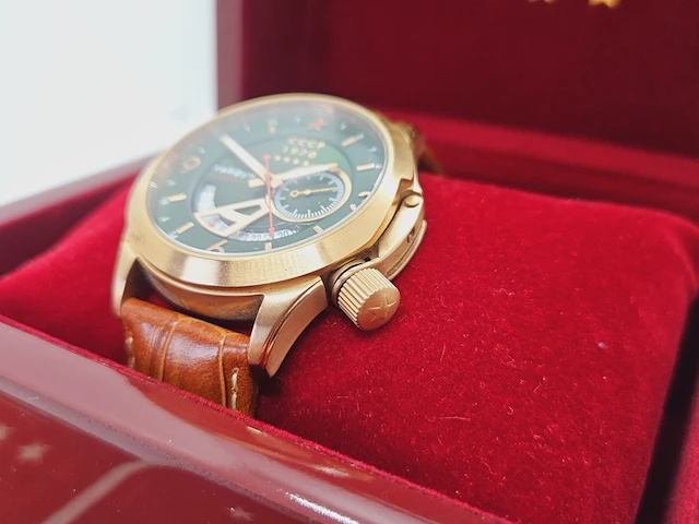 Cccp shchuka gmt herenhorloge inclusief doos en papieren - afbeelding 4 van  9