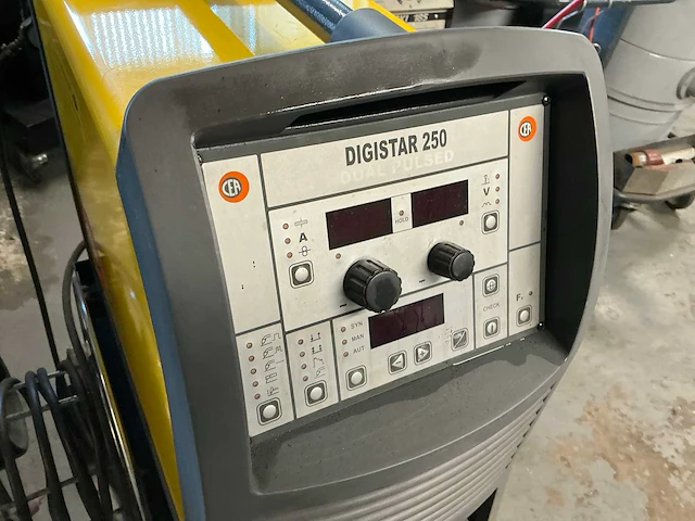 Cea digistar 250 dual pulsed ac/dc mig lasapparaat - afbeelding 4 van  5