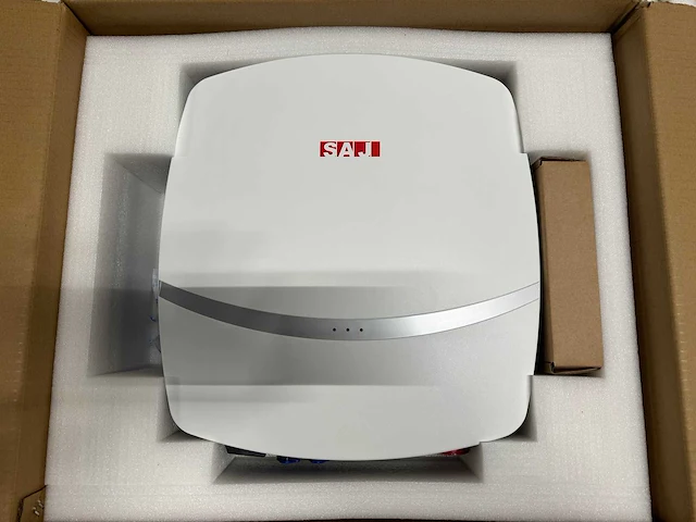 Cecep - set van 10 full black zonnepanelen (410 wp) met saj 4.0 omvormer met wifi (1-fase) - afbeelding 7 van  10