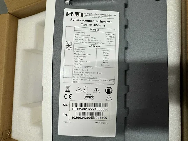 Cecep - set van 12 full black zonnepanelen (410 wp) met saj 4.0 omvormer met wifi (1-fase) - afbeelding 2 van  10