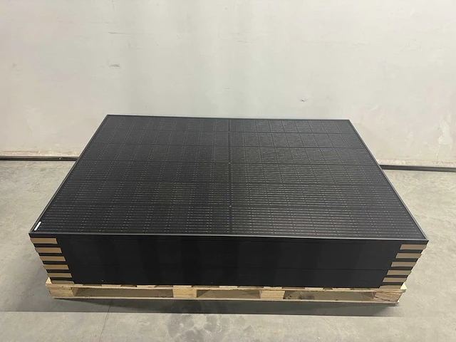 Cecep - set van 12 full black zonnepanelen (410 wp) met saj 4.0 omvormer met wifi (1-fase) - afbeelding 3 van  10