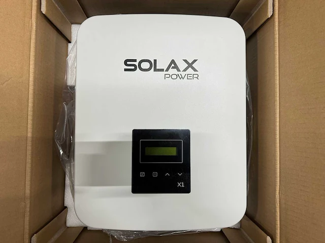 Cecep - set van 12 full black zonnepanelen (410 wp) met solax 4.2 omvormer (1-fase) - afbeelding 8 van  10
