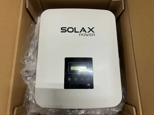Cecep - set van 16 full black zonnepanelen (410 wp) met solax 6.0 omvormer (3-fase) - afbeelding 8 van  10