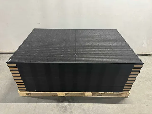 Cecep - set van 24 full black zonnepanelen (410 wp) met solax 8.0 omvormer (3-fase) - afbeelding 3 van  10