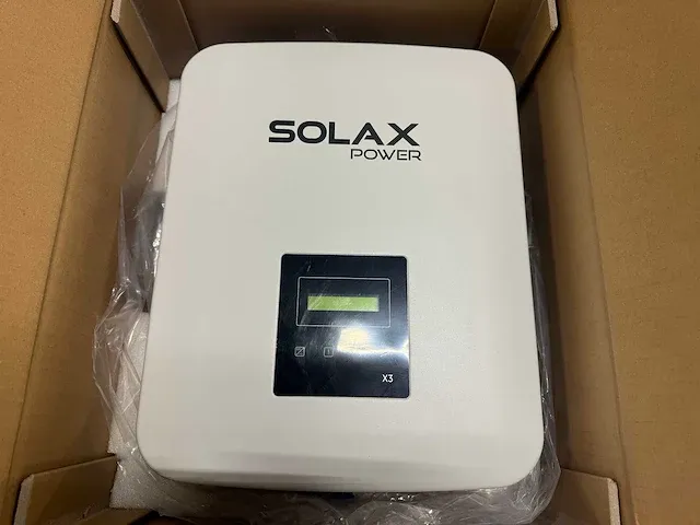 Cecep - set van 24 full black zonnepanelen (410 wp) met solax 8.0 omvormer (3-fase) - afbeelding 8 van  10